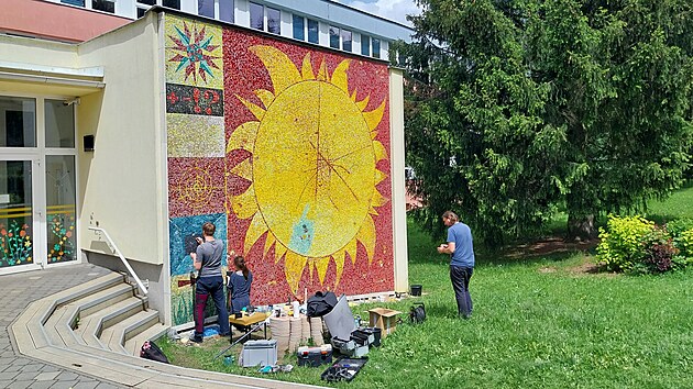 Na restaurovn a drb mozaiky pracovali odbornci z Univerzity Pardubice.