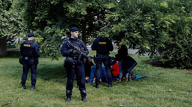 Policejn kontroly na Hlavnm ndra v Praze. (6. ervna 2024)