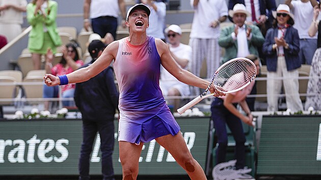 Polka Iga wiatekov slav zisk titulu na Roland Garros.