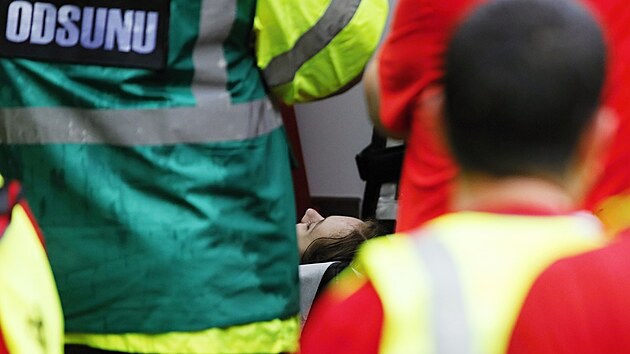 Blesk v Liberci zranil v�ce ne� deset lid�, v z�meck�m parku ude�il do zem�. (2. �ervna 2024)