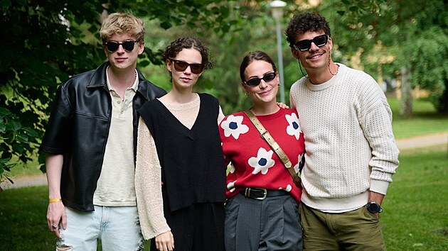 Young stars na zlnskm filmovm festivalu: Adam Mik, Darija Pavloviov, Anna Fialov a Filip Bezina. (kvten 2024)