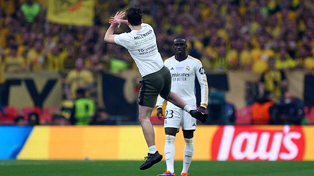 �vod fin�le Ligy mistr� mezi Realem Madrid a Dortmundem naru�ilo n�kolik...