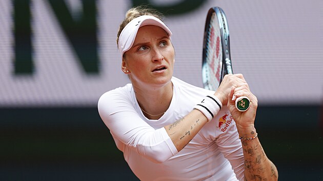 Mark�ta Vondrou�ov� b�hem osmifin�lov�ho z�pasu Roland Garros.