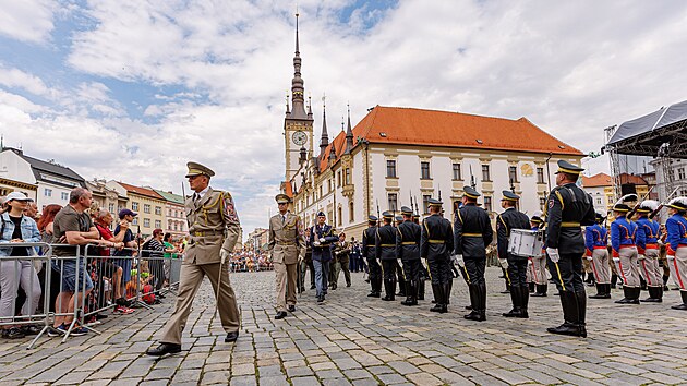 Na olomouckm Hornm nmst se uskutenila mezinrodn pehldka jednotek estnch str nazvan DrillFest.