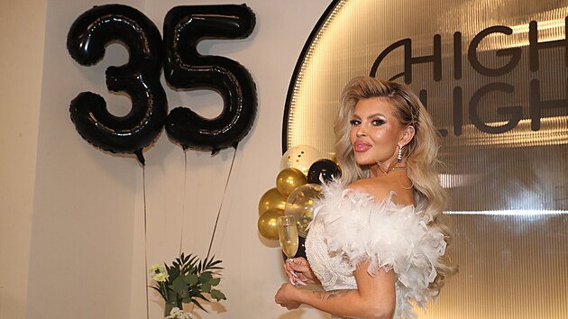 Lela V�mola slavila 35. narozeniny. (Praha, 4. �ervna 2024)