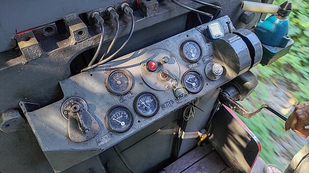 ��d�c� pult lokomotivy DH70 D.1