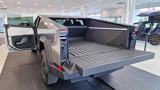 Tesla Cybertruck
