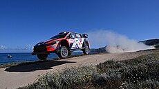 Estonský jezdec Ott Tänak z týmu Hyundai na Italské rallye.