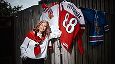 Maminka Davida Pastr�áka mluví o svém slavném synovi.