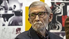 Divadelník Jan Schmid.