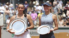 �eské derby ve finále juniorek na Roland Garros ovládla Tereza Valentová...