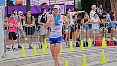 Vít Hlavá� v závod� na 20 kilometr� ch�ze.