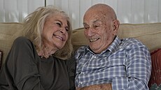 Pár je d�kazem, �e láska si najde cestu v jakémkoli v�ku. (29. února 2024)