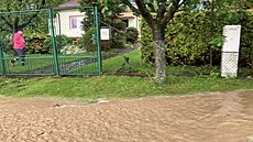 Následky p�ívalových de��� nad �eleznými horami v obci Bousov. (2. �ervna 2024)