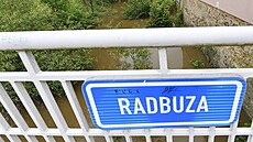 Rozvodn�ná Radbuza ve Sta�kov� (2. �ervna 2024)