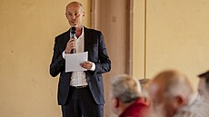 Petr Pála, kapitán �eské �enské reprezentace, hovo�í k delegát�m na valné...