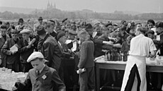 Mezitím v protektorátu... Dne 4. ervna 1944, tedy pár dní ped operací...