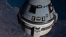 Starliner zakotvený u Mezinárodní kosmické stanice (kvten 2022). Uvidíme tento...