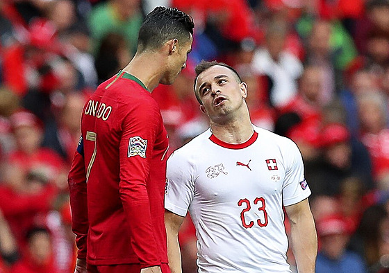 Cristiano Ronaldo a Xherdan Shaqiri. Vysloví se v �e�tin� jako Kristiánu, �i Kristiáno a �akiri, �i �a�iri?