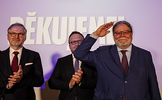 Petr Fiala a Alexandr Vondra z koalice Spolu na tiskové konferenci k výsledkm...