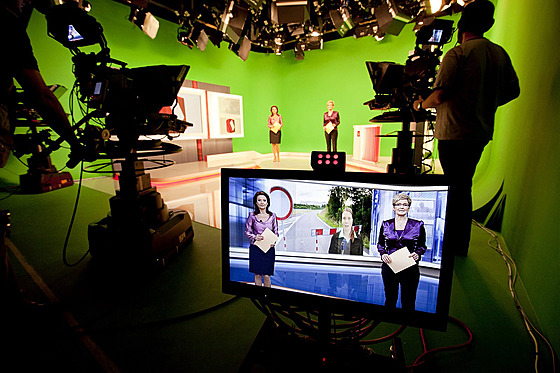 Vysíláme. Akoli eská televize investuje do modernizace (na snímku nové studio...