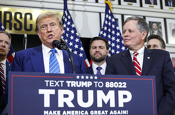 Bývalý americký prezident Donald Trump navtívil washingtonskou parlamentní...