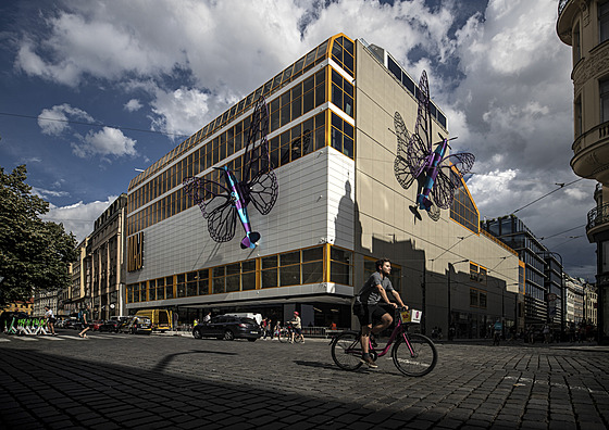 Rekonstrukce obchodního domu Máj p�i�la investora na �ty�i a p�l miliardy...