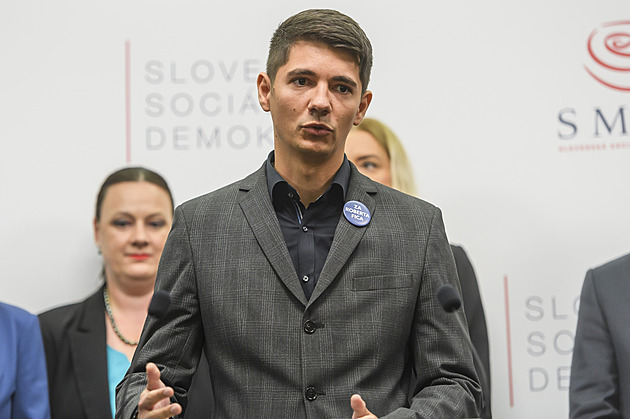 Směr se dá porazit, radují se slovenští vítězové. Většina je pro mír, míní Blaha