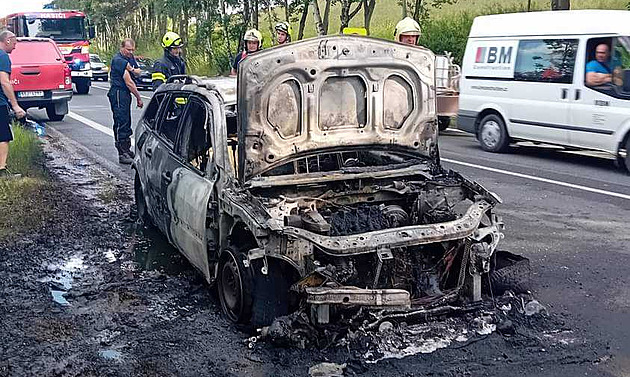 Ohoelý automobil bývalé místostarostky Tábora Michaely Petrové