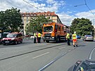 Tramvaje nejezd mezi zastvkami Svatoplukova a Divadlo Na Fidlovace. (13....