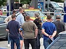Zásah záchranných sloek na erpací stanici v Argentinské ulici v Praze 7 (19....