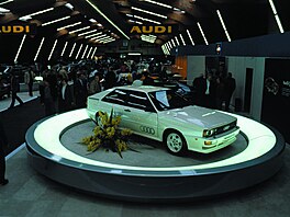 1980: Pozornost poutalo také sportovní kupé Audi Quattro, které udlalo reklamu...