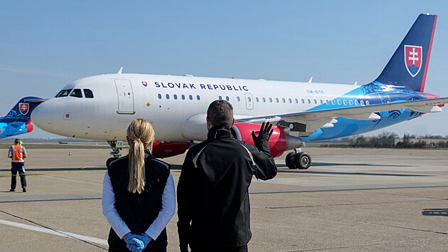 Slovenský vládní Airbus A319 (19. b�ezna 2020)