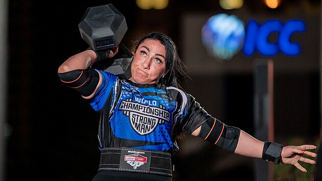 Koncem bezna 2024 se siln eny a siln mui sjeli v Dubaji, na World Strongman Championship.