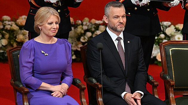 Inaugurace nov�ho slovensk�ho prezidenta. Peter Pellegrini po boku sv� p�edch�dkyn� Zuzany �aputov�. (15. �ervna 2024)
