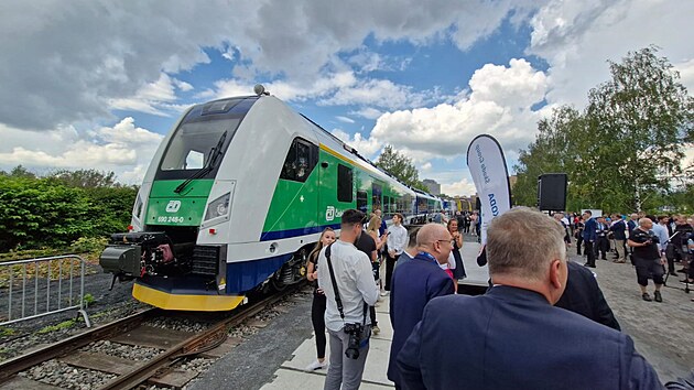 Czech Rail Days pedstavily nov bateriov vlak, prvn vyroben v esk republice, kter bude jezdit v Moravskoslezskm kraji. (11. ervna 2024)