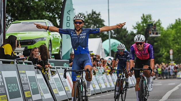 Petr Fiala slaví vít�zství L´Etape Czech Republic