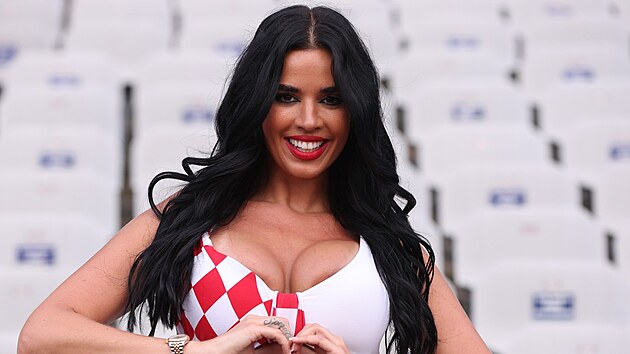 Ivana Kn�llov� sv� vnady n�kdy p�edv�d� v�c ne� by cht�la (2023)