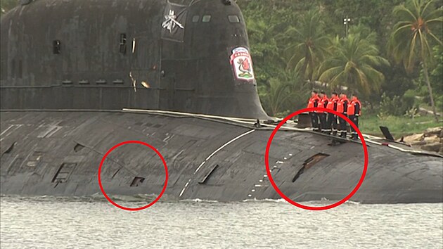 Rusk jadern ponorka u s pokozenm piplula do havanskho pstavu