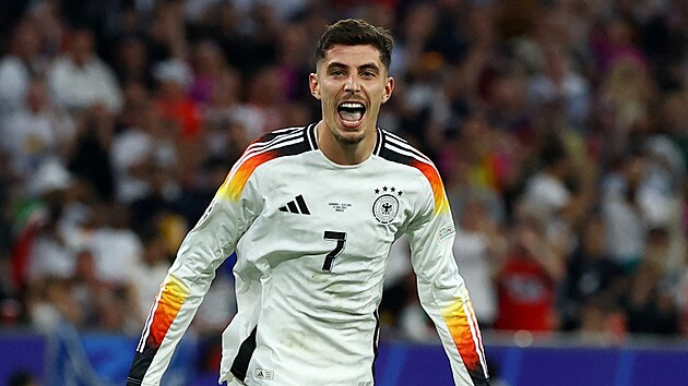 Kai Havertz se raduje z prom�n�n� penalty.