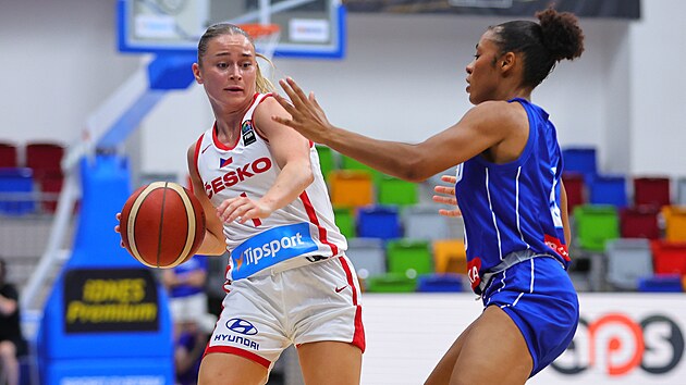 Julia ve Julia için büyük bir akşam. Kadın basketbolcular maça Finlandiya galibiyetiyle başladı