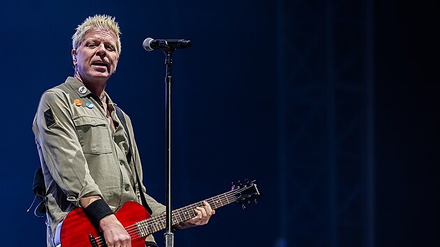 The Offspring se letos dokonale rehabilitovali za nepoveden� koncert p�ed osmi lety. Frontman Dexter Holland bavil div�ky v Hradci i v hodinov�m rozhovoru s Danielem Stachem na �T Art Stage. (13. �ervna 2024)