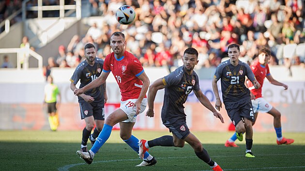 �esk� �to�n�k Tom� Chor� v akci b�hem st�etnut� se Severn� Makedoni�.