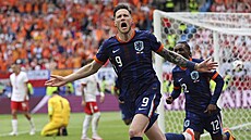 Wout Weghorst poté, co rozhodl utkání s Polskem.