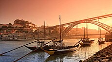 Jeden z nejznámjích a také nejkrásnjích výhled v Portu - elezný most...