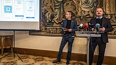 Vicepremiér pro digitalizaci Ivan Barto� (Piráti) a �editel Digitální a...
