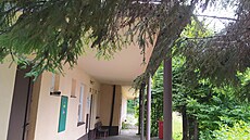 Drug-Out Klub sídlí v ulici Velká Hradební v centru Ústí nad Labem. 