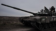 Ukrajinská 68. samostatná lovecká myslivecká brigáda v Charkovské oblasti. (8....