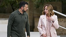 Ukrajinský prezident Volodymyr Zelenskyj s italskou premiérkou Giorgiou...