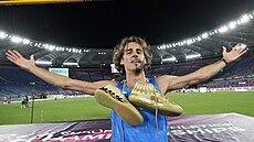 Italský vý�ka� Gianmarco Tamberi se raduje z vít�zství na mistrovství Evropy...